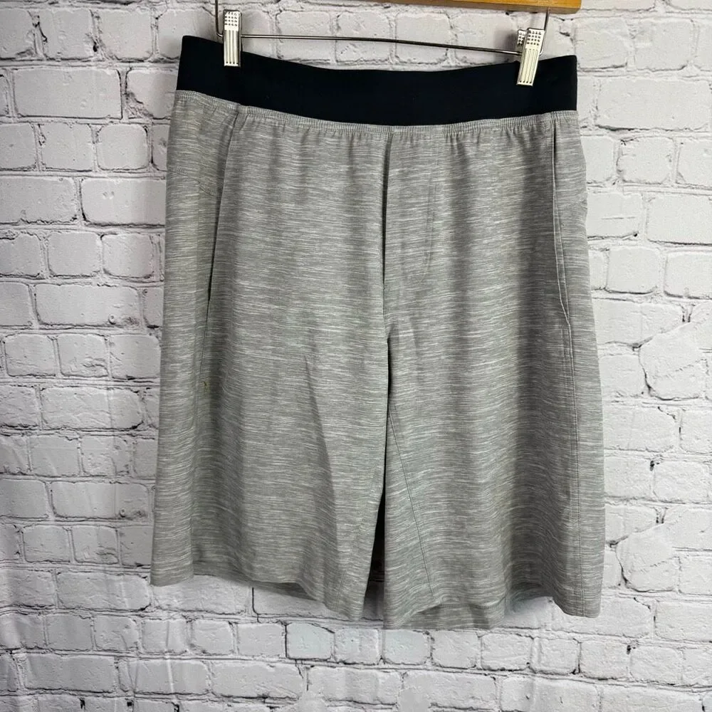 lululemon athletica Men's Athletic Shorts in Light Gray with Black Waistband
